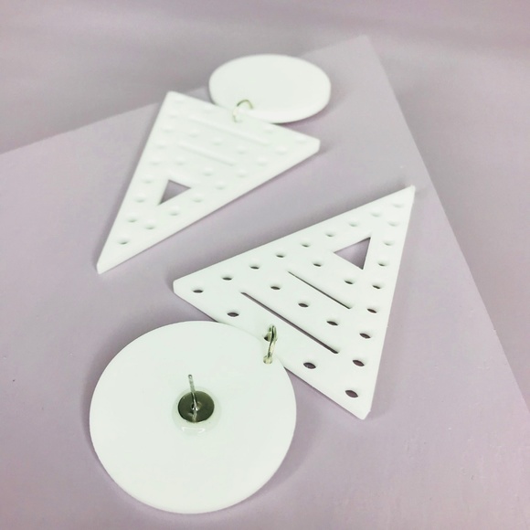 White Triangle Cut Out Earrings - Picture 4 of 7